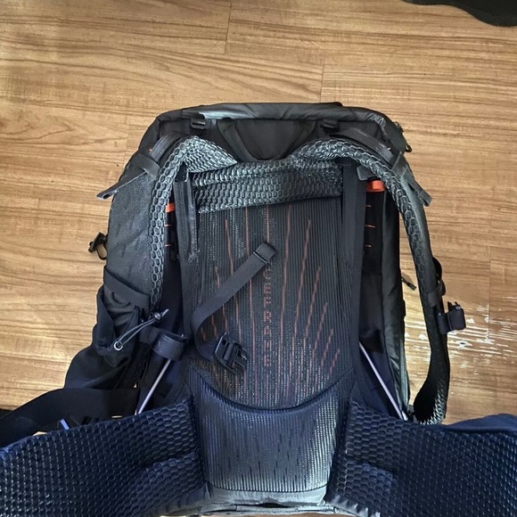 PGY Tech One Pro Focux 25L - Picture 2 of 3